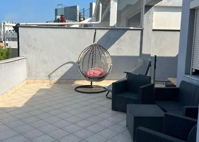 3 Bedrooms Penthouse *